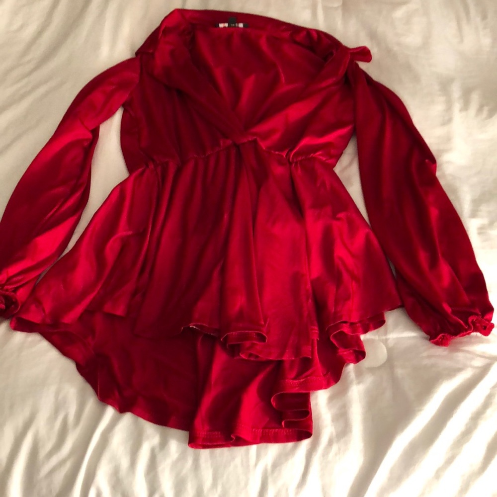 Red intimate sleep wear